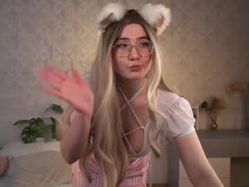 Oliilali Chaturbate stream image from February 10, 2025