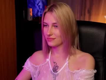 Summerdiana Chaturbate stream image from February 10, 2025