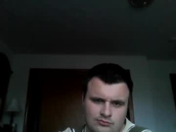 Dereksimon420 Chaturbate stream image from February 10, 2025