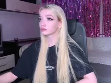Heyley_Sativa Chaturbate stream image from February 10, 2025