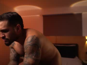 Julian_Chase Chaturbate stream image from February 10, 2025