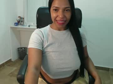 Mara_Sex Chaturbate stream image from February 10, 2025