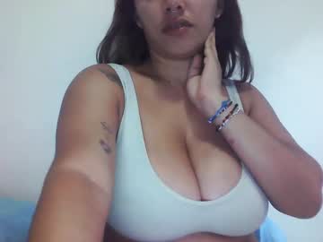 Saavaghechick Chaturbate stream image from February 10, 2025