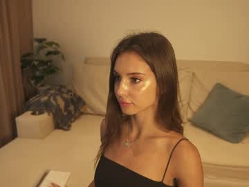Valerieh Chaturbate stream image from February 10, 2025