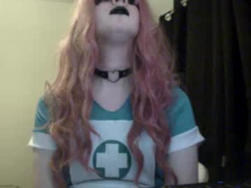 Vixxenangel Chaturbate stream image from February 10, 2025