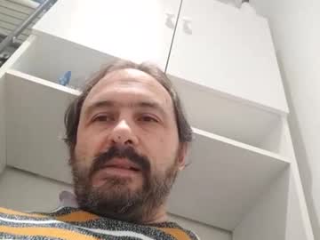 Luluberlu042 Chaturbate stream image from February 11, 2025