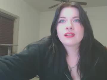 Lustfullives Chaturbate stream image from February 11, 2025