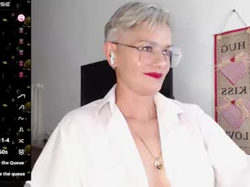 Scarlett_Paris Chaturbate stream image from February 11, 2025