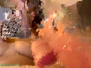 Moomoomadi Chaturbate stream image from February 11, 2025