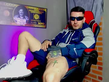 Daniel_Tattooed_Smoker Chaturbate stream image from February 11, 2025