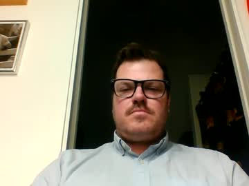 Heartofadog604 Chaturbate stream image from February 11, 2025