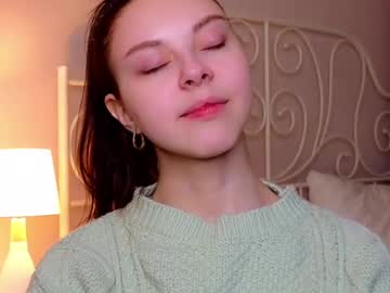 Primrosehaines Chaturbate stream image from February 11, 2025