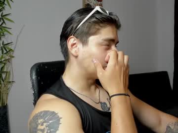 Gio_Russo Chaturbate stream image from February 11, 2025