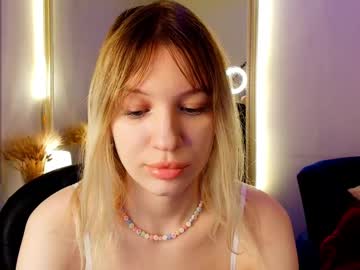 Mia_Cuddie Chaturbate stream image from February 11, 2025