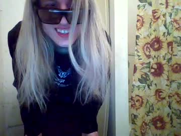 Hey_Mikky Chaturbate stream image from February 11, 2025