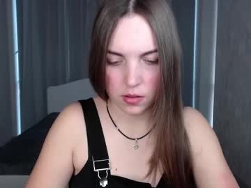 Mariliaa_ Chaturbate stream image from February 11, 2025