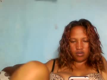Mellissia02 Chaturbate stream image from February 11, 2025