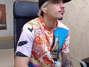 Maxryker Chaturbate stream image from February 11, 2025