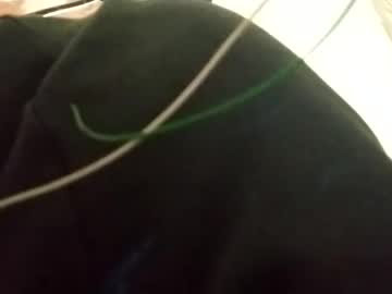 Papi1993x Chaturbate stream image from February 11, 2025