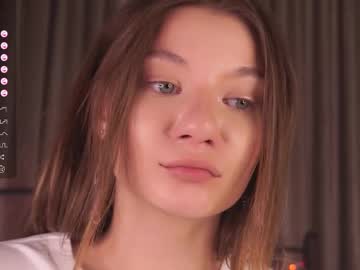 Randiheart Chaturbate stream image from February 11, 2025