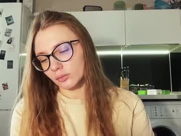 Sweet_Molly15 Chaturbate stream image from February 11, 2025