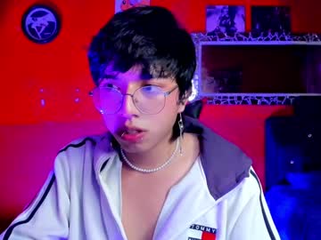 Angellonfire Chaturbate stream image from February 11, 2025