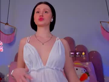Merylew Chaturbate stream image from February 11, 2025