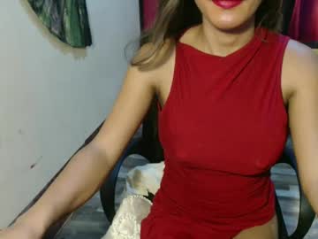 Asian_Petit19 Chaturbate stream image from February 11, 2025
