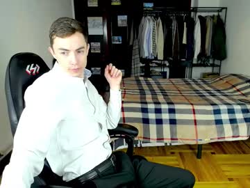 Charlieseyer Chaturbate stream image from February 11, 2025