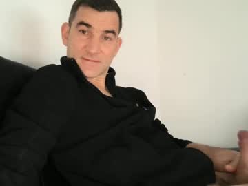 Mesarek1a Chaturbate stream image from February 11, 2025