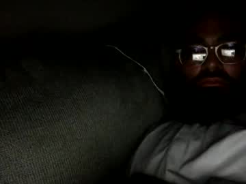 Wetmybeardplz Chaturbate stream image from February 11, 2025
