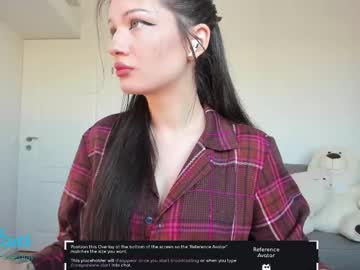 Hazellgray Chaturbate stream image from February 11, 2025
