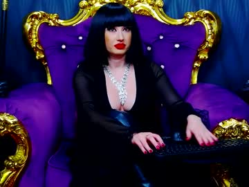 Laramaeve Chaturbate stream image from February 11, 2025