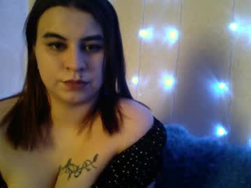 Embervelvet Chaturbate stream image from February 11, 2025