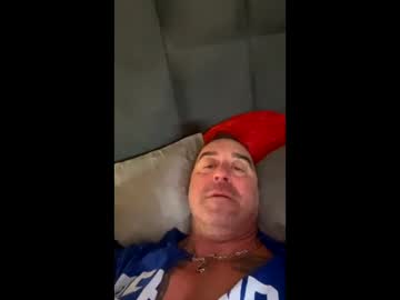 Micah347 Chaturbate stream image from February 11, 2025