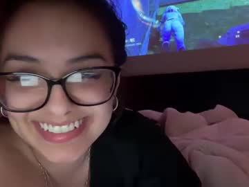 Selenarae Chaturbate stream image from February 11, 2025