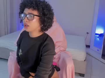 Leahaltomm Chaturbate stream image from February 11, 2025