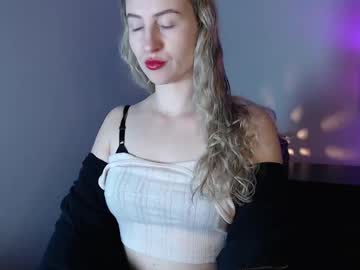 Prettyxea Chaturbate stream image from February 11, 2025