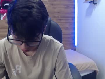 Jhoellx Chaturbate stream image from February 11, 2025