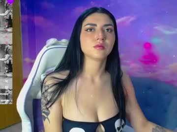 Maurenth_Becker Chaturbate stream image from February 11, 2025