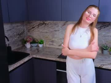 Maydabarrick Chaturbate stream image from February 11, 2025