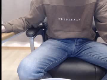 Mitsch01 Chaturbate stream image from February 11, 2025
