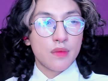 Opalo_Azul Chaturbate stream image from February 11, 2025