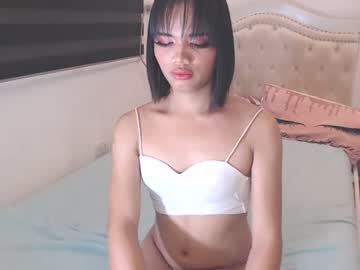 Xxxluckyme Chaturbate stream image from February 11, 2025