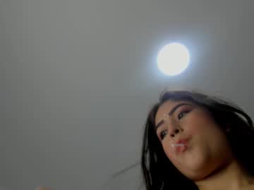 Dulce_Victoriaa_ Chaturbate stream image from February 11, 2025