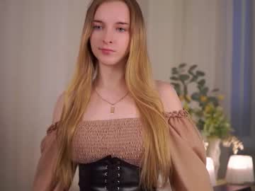 Flairbuffkin Chaturbate stream image from February 11, 2025