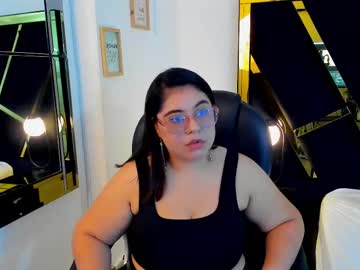 Seleneroyal_ Chaturbate stream image from February 11, 2025