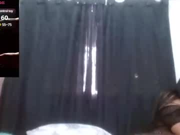 Yuliethsmile30 Chaturbate stream image from February 11, 2025