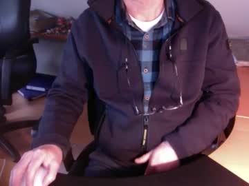 Amor2200 Chaturbate stream image from February 11, 2025