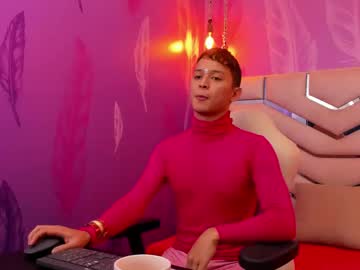 Emiliano_Jhomson Chaturbate stream image from February 11, 2025